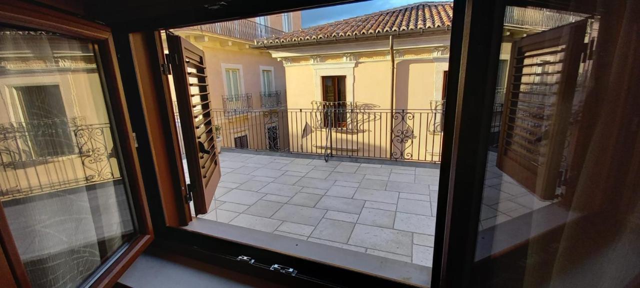La Terrazza Del Quarto LʼAquila Exteriör bild